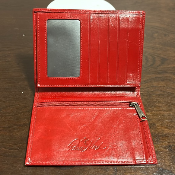 Patricia Nash Duby Red Civita Leather Bifold Wallet - Picture 5 of 13